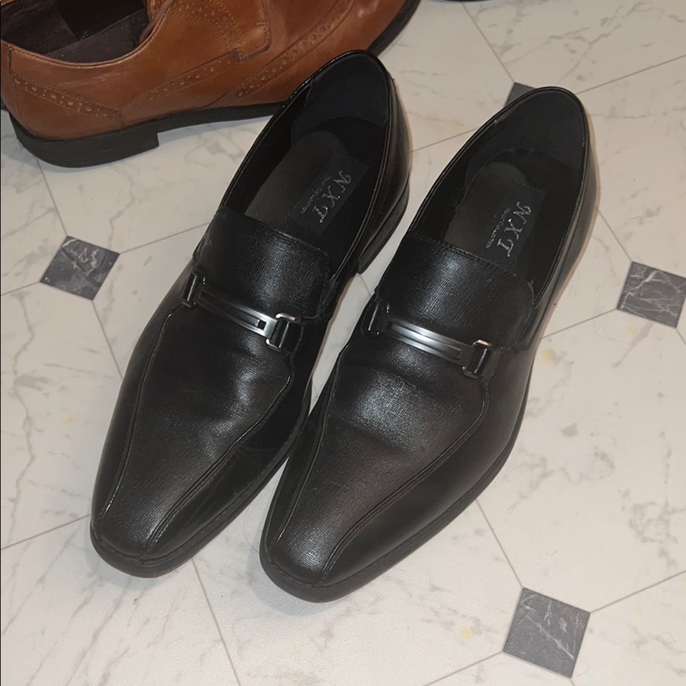 NXT Black Leather Slip-On Loafers Sleek Design